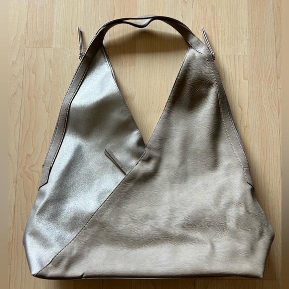 STELLA & DOT Two-Toned Criss-Cross Hobo Bag - Picture 3 of 7